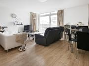 1 bedroom property in Gainsborough House, Cassilis Road,...
