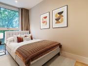 1 bedroom property in Grinstead Road, London, SE8 £2,300...