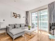 1 bedroom property in Hawker Building, 350 Queenstown...