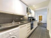 1 bedroom property in Inverness Place, London, W2 £2,000...