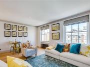1 bedroom property in Ledbury Road, London, W11 £2,900...