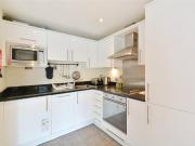 1 bedroom property in Long Lane, London, SE1 £2,200 pcm...