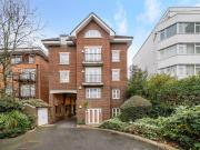 1 bedroom property in Madison Court, 202A West Hill,...