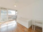 1 bedroom property in Morgan House, 57 Vauxhall Bridge...
