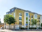 1 bedroom property in Northpoint House, 400 Essex Road,...