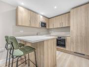 1 bedroom property in Onega Gate, SE16 £2,000 pcm |...