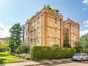 1 bedroom property in Oriel Drive, Barnes, London, SW13...