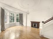 1 bedroom property in Palace Court, Notting Hill,...