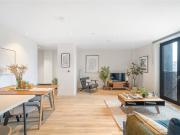 1 bedroom property to let in 100a, George Street,...