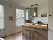 1 bedroom property to let in Graham Road, Hackney E8...
