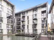 1 bedroom property to let in Times Square, Hooper...