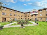 1 Bedroom Retirement Property For Sale In Outwood Common...
