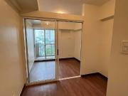 1 Bedroom RFO Condo Unit Near Capitol Commons Facing...