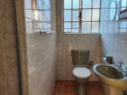1 Bedroom Room To Let in Die Bult