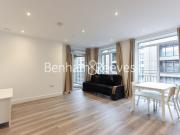 1 bedroom s flat to rent in Lismore Boulevard,...