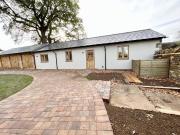 1 bedroom semi detached bungalow to rent