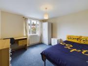 1 bedroom semi detached house for rent in Coombe Road,...