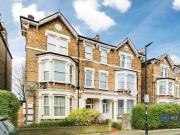1 Bedroom Semi detached House For Rent In London
