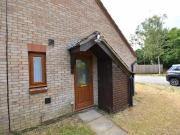 1 bedroom semi detached house to rent