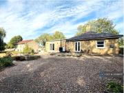 1 bedroom semi detached house to rent