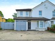 1 bedroom semi detached house to rent