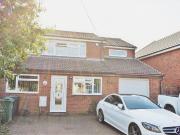 1 bedroom semi detached house to rent