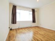 1 Bedroom Shared Living/roommate Barnet Great London...