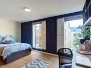 1 Bedroom Shared Living/roommate Egham Egham 90680082