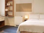 1 Bedroom Shared Living/roommate London London 90426656
