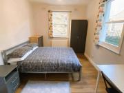 1 Bedroom Shared Living/roommate London London 90517610