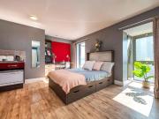 1 Bedroom Shared Living/roommate London London LS90552781