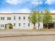 1 Bedroom Shared Living/roommate London Road London Road...