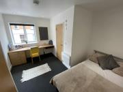 1 Bedroom Shared Living/roommate Loughborough...