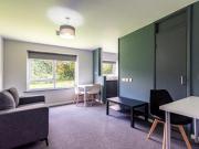 1 Bedroom Shared Living/roommate Nottingham...