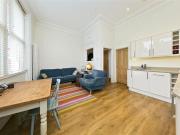 1 Bedroom Shared Living/roommate Richmond Greater London...