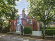 1 bedroom studio for rent in Brighton Road, Sutton 1 bedroom studio for rent in Brighton Road, Sutton