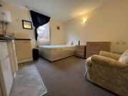 1 Bedroom Studio House to Rent