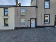 1 bedroom terraced house for rent in High Street,...