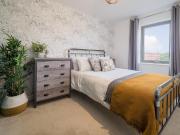 1 bedroom semi detached house to rent
