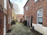 1 bedroom terraced house to rent