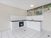 1 Bedroom Unit, 4 Minutes from Shopping Center