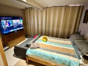 1 Bedroom Unit with Parking in Uptown Parksuites Tower 1...