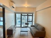 1 Bedroom with Balcony for Rent Circuit Makati near MRT,...