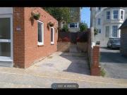 1 Bedrooms Bungalow for rent in Upperton Lane,...