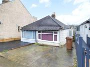 1 Bedrooms Bungalow for sale in Gordon Road, Chatham,...
