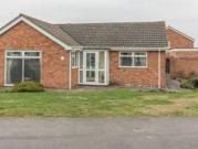 1 Bedrooms Detached bungalow for sale in Whinham Avenue,...
