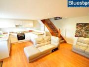 1 Bedrooms Detached house for rent in Friars Crescent,...