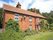 1 Bedrooms End terrace house for rent in Ruxbury...
