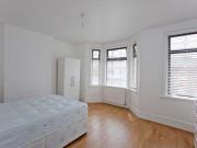 1 Bedrooms End terrace house for rent in St Bartholowmes...