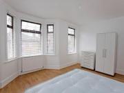 1 Bedrooms End terrace house for rent in St Bartholowmes...